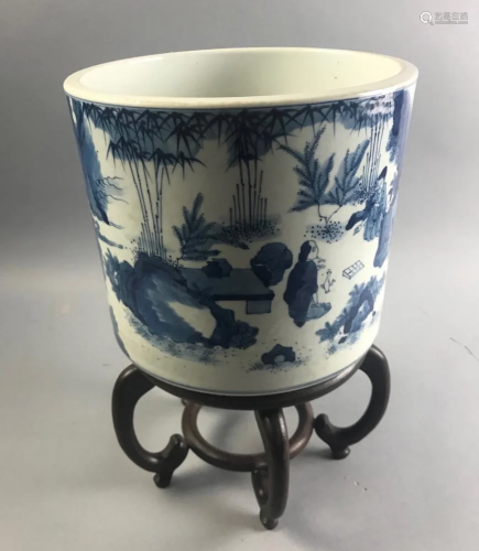 Chinese Blue and White Brush Pot