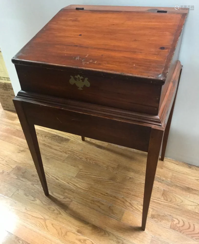 Early Colonial Innkeepers Pine Desk
