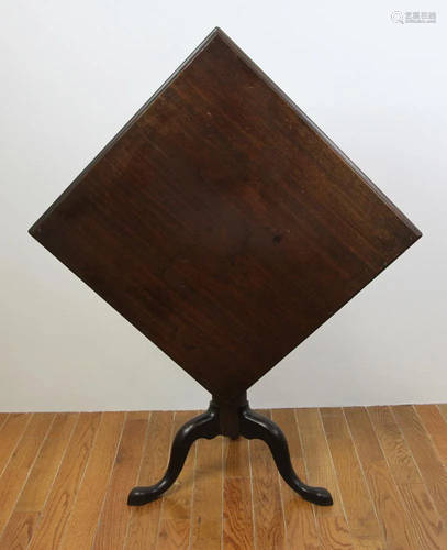 18thC Boston Queen Anne Tilt Top Table