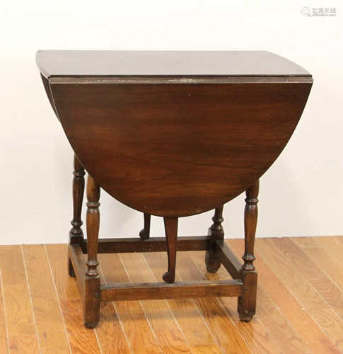 Antique Drop Leaf Butterfly Table