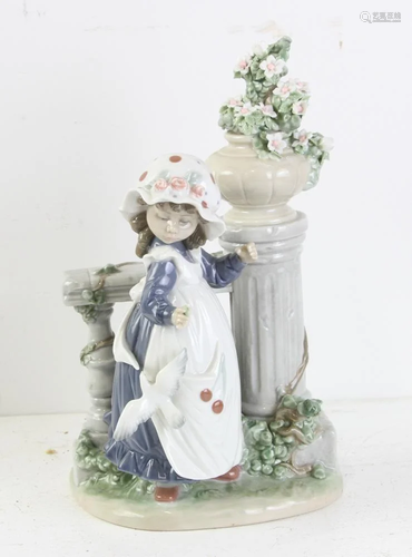 Lladro Porcelain Spring Girl Figure