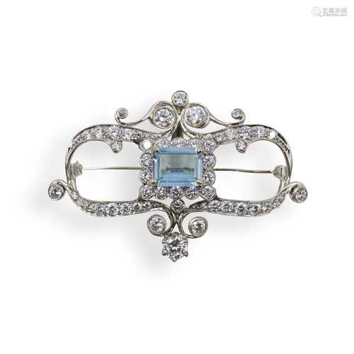 Art Deco Platinum, Aquamarine and Diamond Bro…