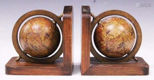 PAIR OF VINTAGE ITALIAN GLOBE BOOKENDS