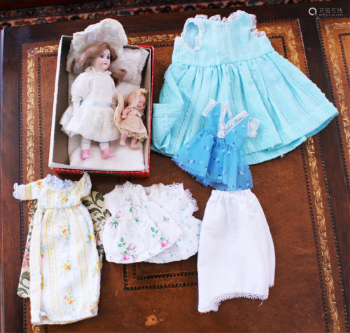 LOT OF (2) VINTAGE DOLLS, DOLL CLOTHING