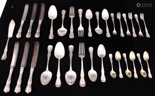 LOT OF (32) STERLING SILVER FLATWARE SET