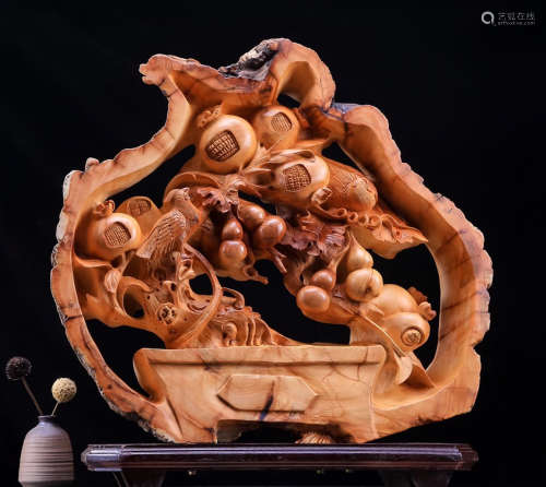 A YABAI WOOD ORNAMENT CARVED WITH GOURD&POMEGRANATE