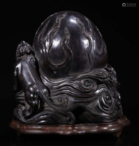A WOOD CENSER SHAPED WITH BEAST
