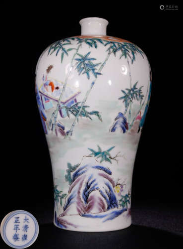 A FAMILLE ROSE GLAZE VASE PAINTED WITH FIGURE PATTERN