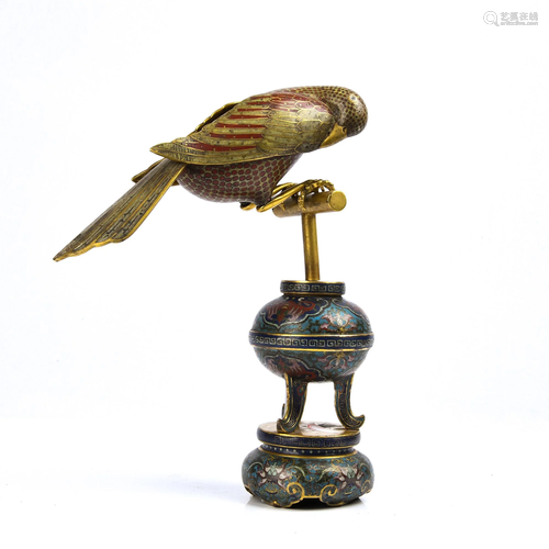 A CLOISNNE ENAMEL PARROT .QING PERIOD