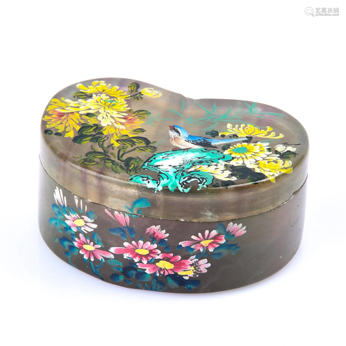 A PAINTED CRYSTAL BOX AND COVER