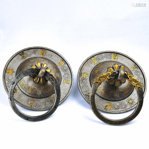 A PAIR GILT-SILVER INLAID DOOR HOLDERS.QIN…