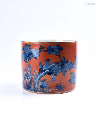 A CORAL -GROUND BLUE AND WHITE BRUSHPOT.…
