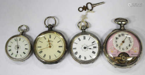 A silver cased keyless wind open-faced gentleman's pocket watch, the white circular dial with