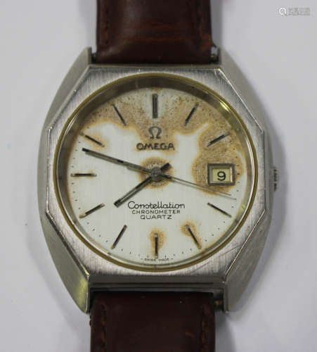 An Omega Constellation Chronometer Quartz steel cased gentleman's wristwatch, the signed movement
