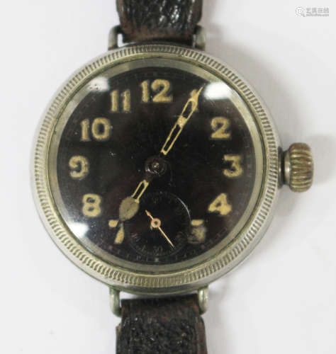 A First World War period MoD issue nickel cased gentleman's wristwatch with unsigned jewelled