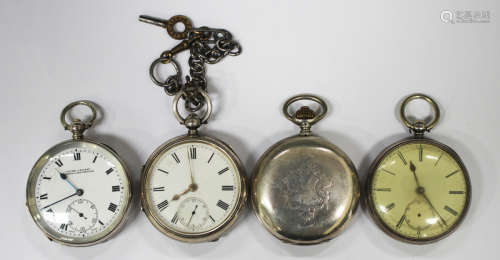 A silver keywind open-faced gentleman's pocket watch with jewelled lever movement, the enamel dial