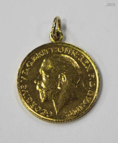 A George V sovereign 1913, mounted as a pendant.Buyer’s Premium 29.4% (including VAT @ 20%) of the