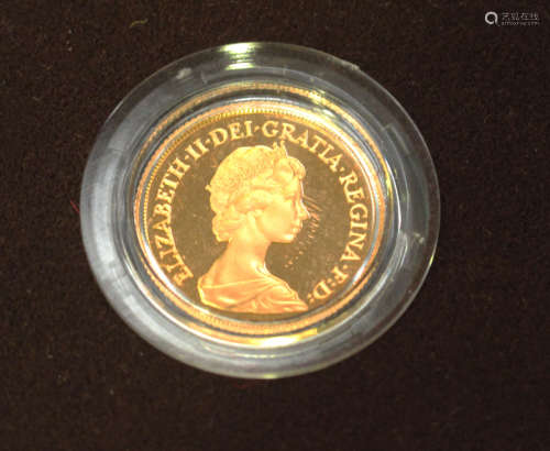 An Elizabeth II proof sovereign 1981, with a Royal mint case.Buyer’s Premium 29.4% (including