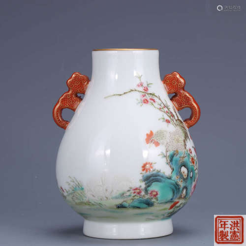 A Chinese Famille Rose Gild Painted Porcelain Zun
