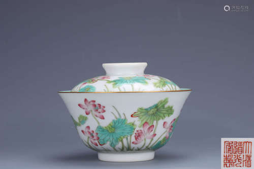 A Chinese Famille Rose Gild Lotus Painted Porcelain Bowl