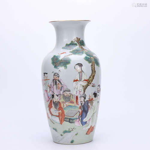 A Chinese Famille Rose Figures Painted Porcelain Vase