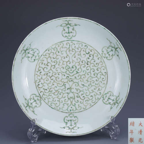 A Chinese Green Floral Porcelain Plate