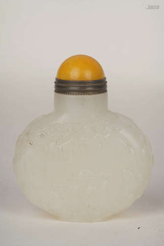 A Chinese Carved Hetian Jade Snuff Bottle