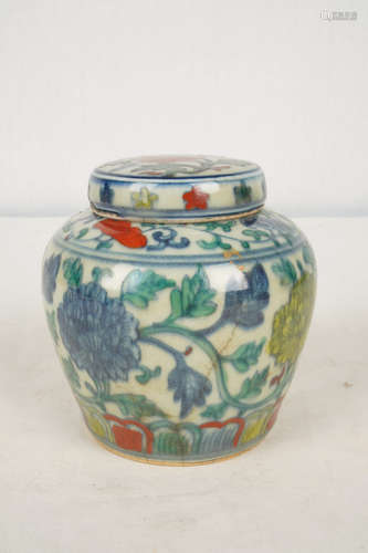 A Chinese Blue and White  Porcelain Jar with Floral Pattern and “Tian” Mark