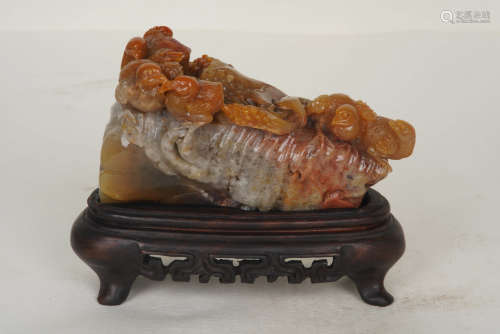 A Chinese Shoushan Stone Carved Ornament