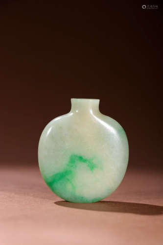 A Chinese Jadeite Snuff Bottle