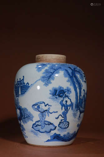 A Chinese Blue and White Floral Porcelain Jar