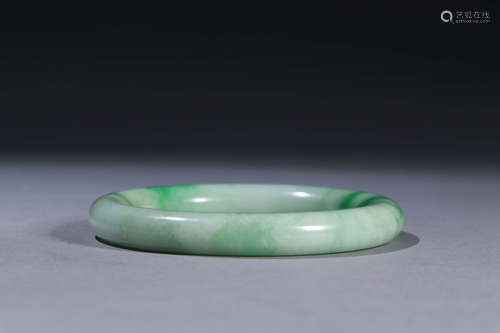 A Chinese Jadeite Bracelet