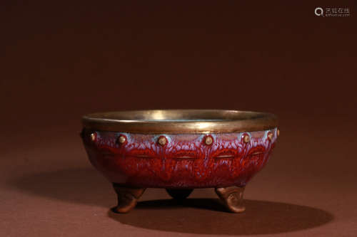 A Chinese Gild Three-legged Bowl