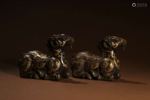 A Pair of Chinese Gold and Silver Inlaying Sheep Ornament
