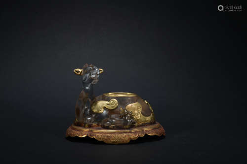Qing dynasty crystal writing-brush washer inlaid with gold