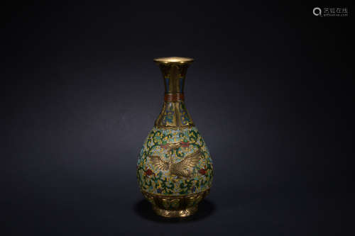 Qing dynasty cloisonne bottle with flowers pattern