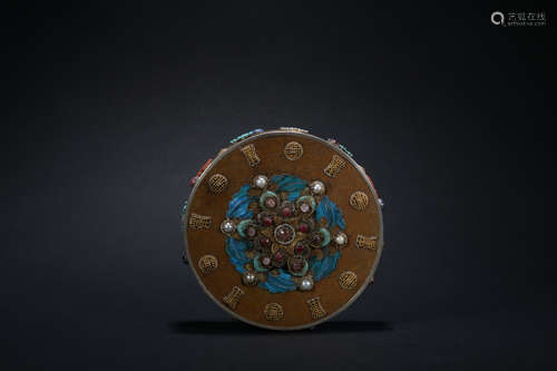 Qing dynasty bronze inlay cover box