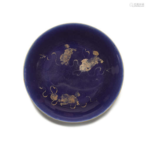 A cobalt blue and gilt decorated dish  Qianlong mark, Late Qing/Republic period