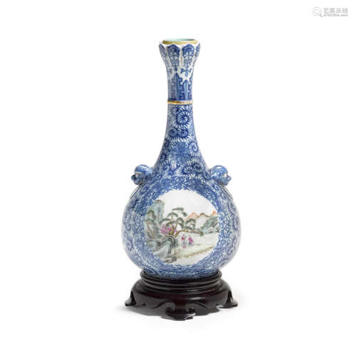 An enameled garlic head porcelain vase  Qianlong mark, Republic Period