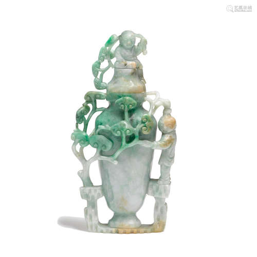 A jadeite vase and cover   Late Qing dynasty/Republic period