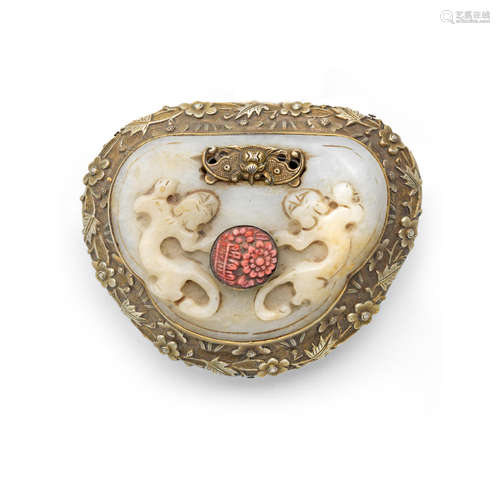 A jade mounted service bell ornament   Late Qing/Republic Period