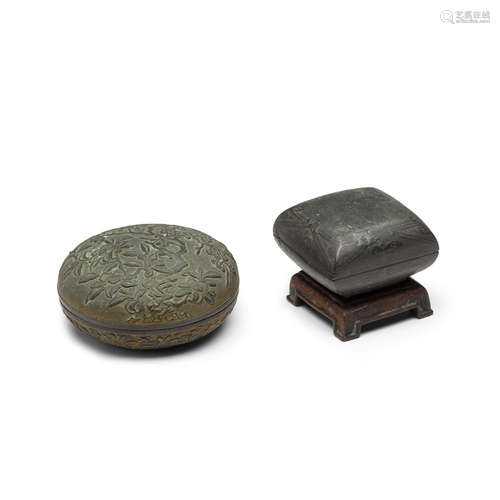 TWO BRONZE SEAL PASTE BOXES AND COVERS  Ming dynasty