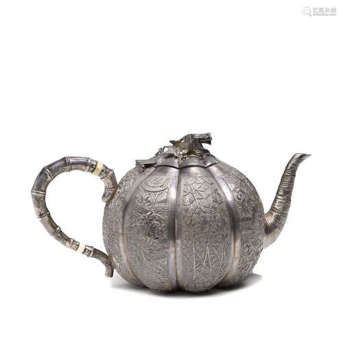 A Chinese export silver teapot  Late 19th century