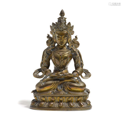 A SINO-TIBETAN GILT COPPER ALLOY FIGURE OF AMITAYUS  18th/19th century