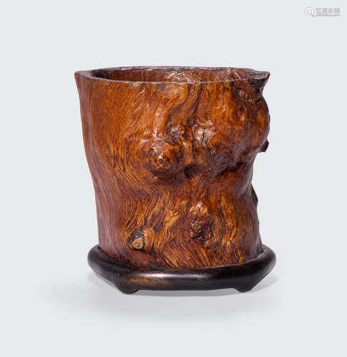 A small burl wood brushpot