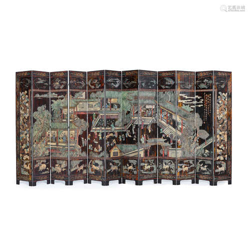 A Twelve Panel Coromandel Screen  Late Qing/Republic Period