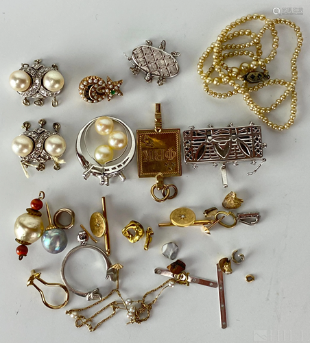 LOT Various Gold Jewelry Parts Small Jewelry Items