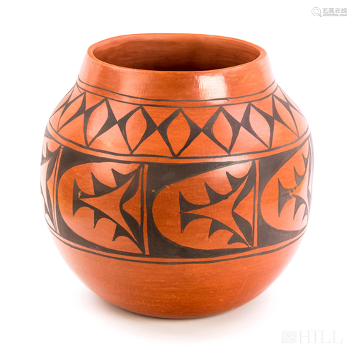 Rafaelita Aguilar Santo Domingo Pueblo Pottery Pot