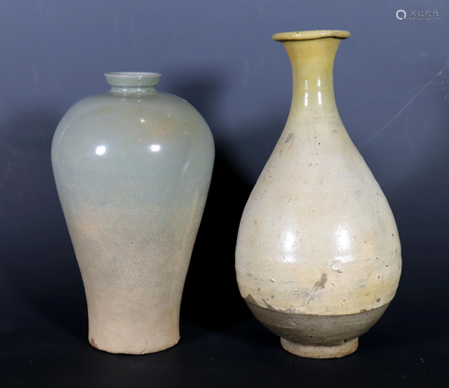 2 Korean Celadon Ceramics Joseon & Koryo Mei…