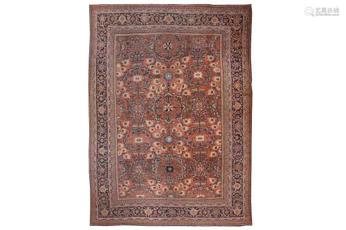 AN ANTIQUE MAHAL CARPET, WEST PERSIA